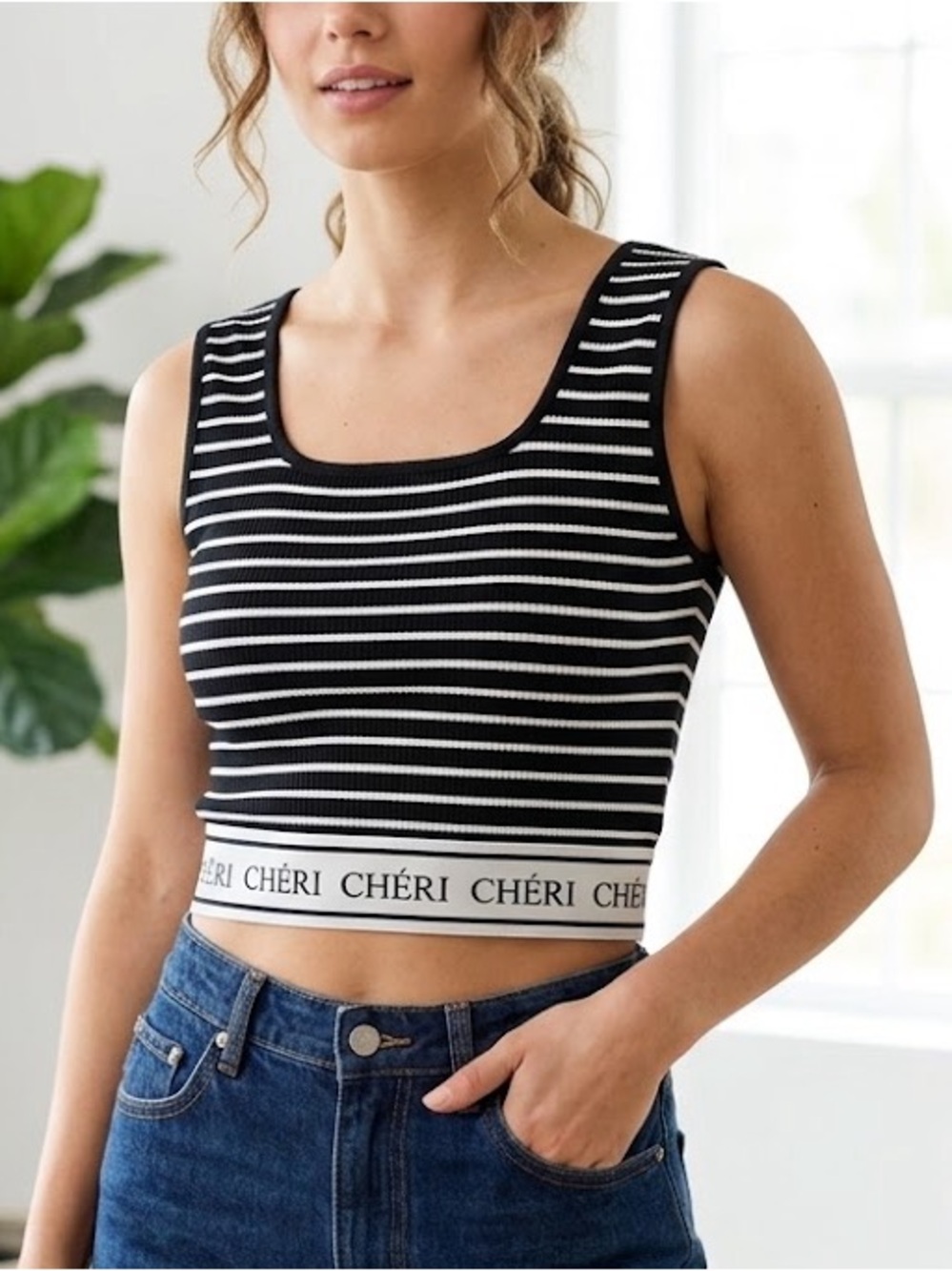 Cutie Beauty Black White Striped Cropped Tank Top Elastic Waistband Cheri Medium
